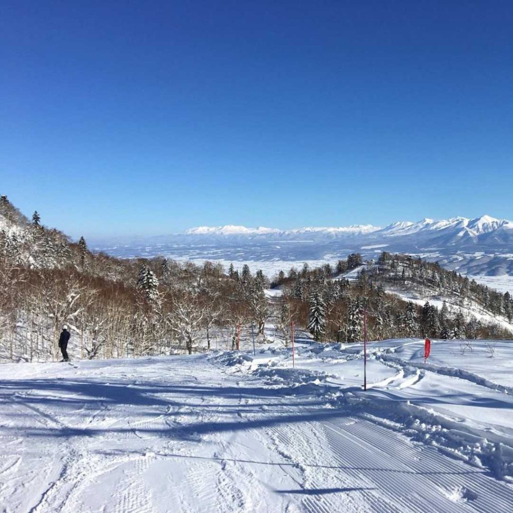 北海道冬季必去景点：富良野滑雪场