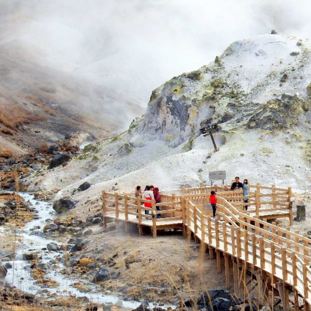 北海道冬季必去景点：登别地狱谷