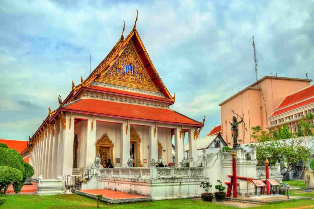 Außenansicht des Nationalmuseums in Bangkok, Thailand.