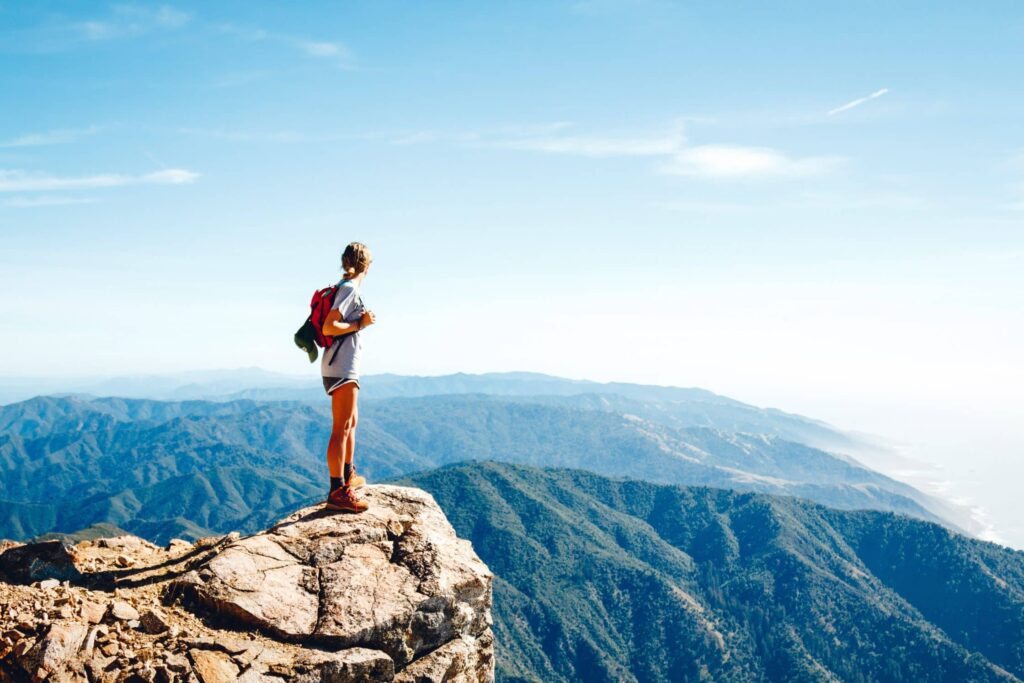 Lleva tu mochila a la Colina Big Sur en Estados Unidos 