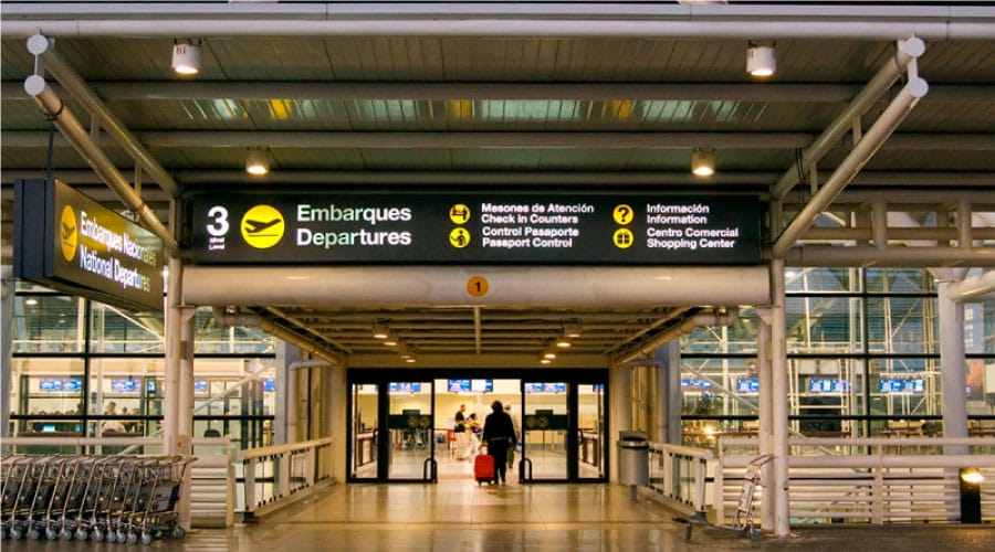 Entrada Terminal 3 del Aeropuerto Santiago de Chile