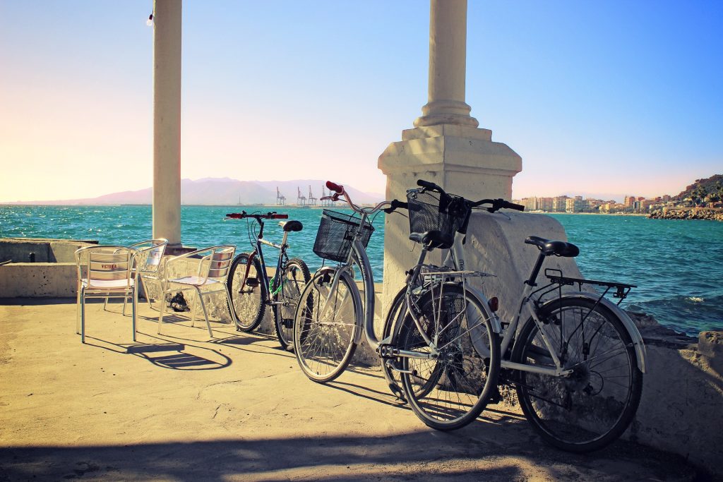 Bicicleta como medio de transporte en Málaga.