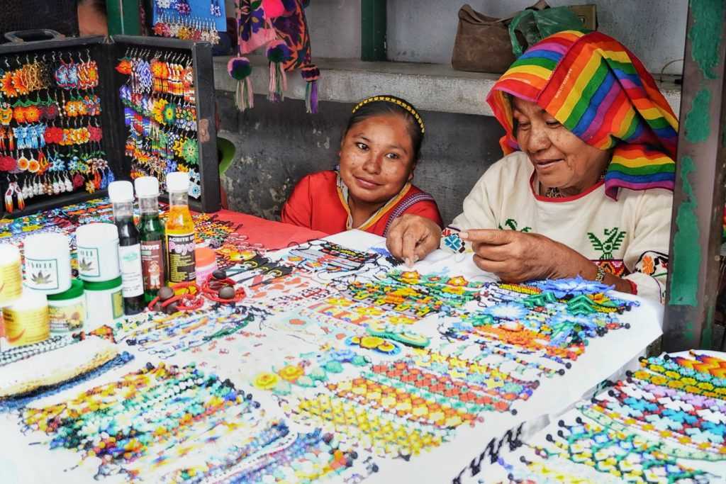 artisanat huichol riviera mexique holafly