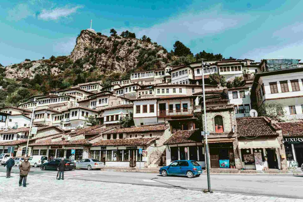 Vista panoramica dell'architettura della città di Berat, Albania.