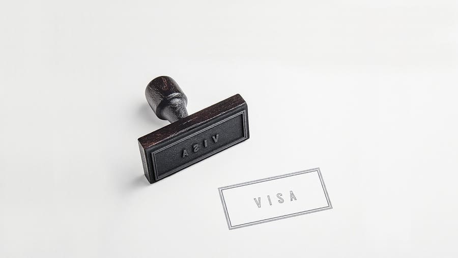 VISA 글자가 쓰여진 스탬프