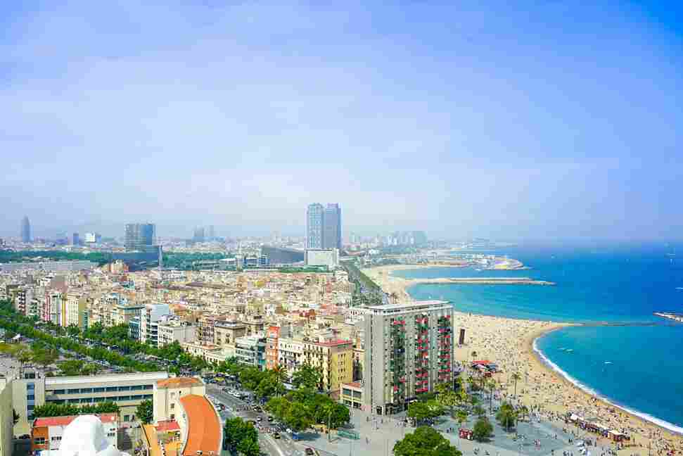 Uma região de beira mar de Barcelona.