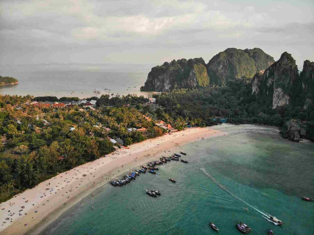 Railay Beach na Tailândia.