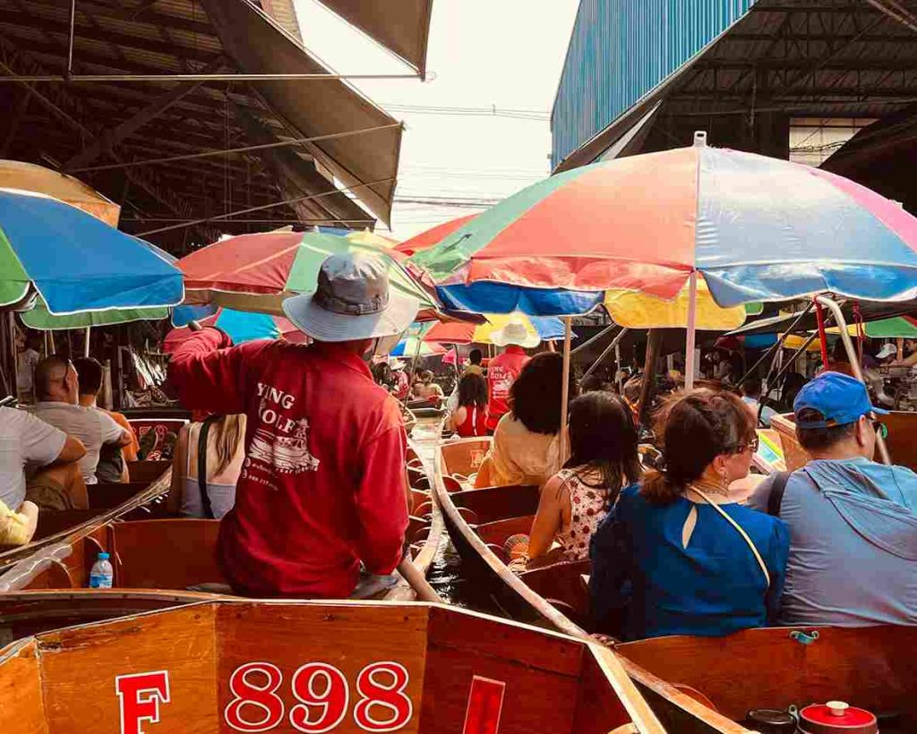 Mercado Flutuante de Damnoen Saduak