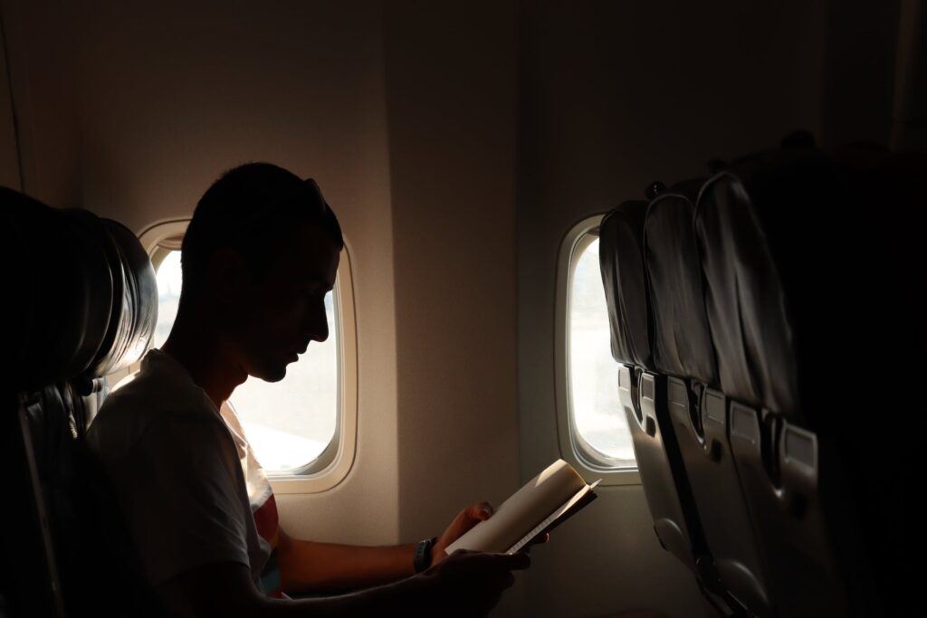 There's plenty to do while in airplane mode, like readying.