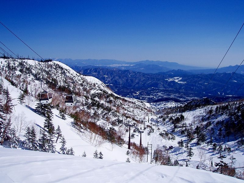 草津溫泉滑雪場